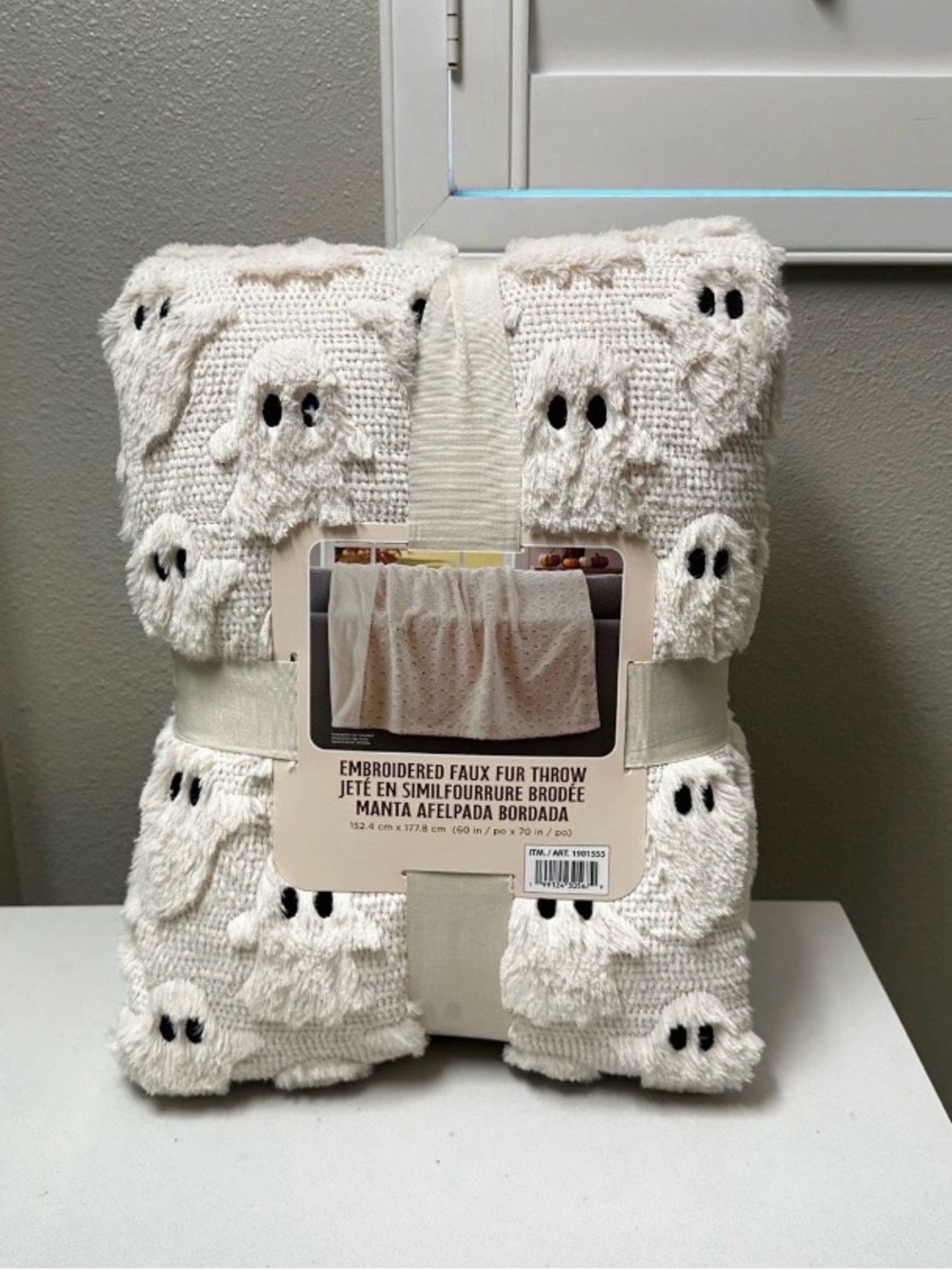 Costco Halloween Ghost Faux Fur Throw NWT Viral 3 Piece
